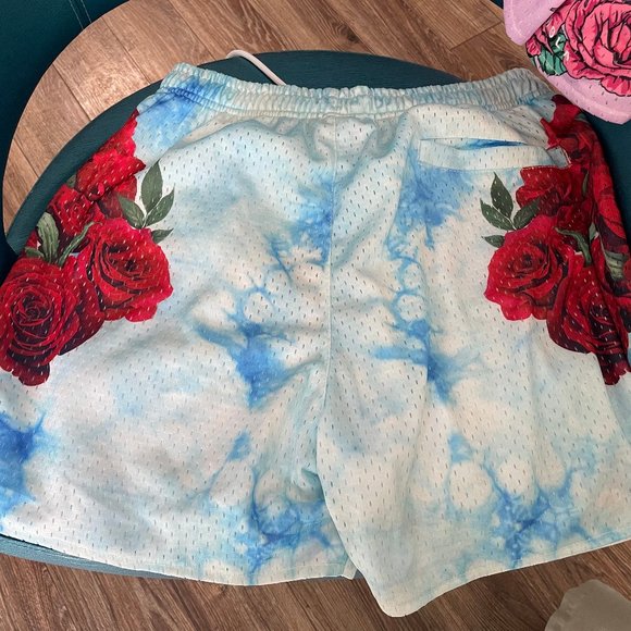 Young LA Shorts - Picture 2 of 3